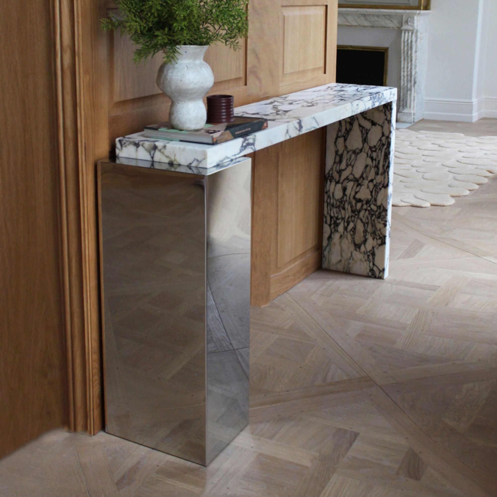 Jill Calacatta Viola & Inox Console – Forom