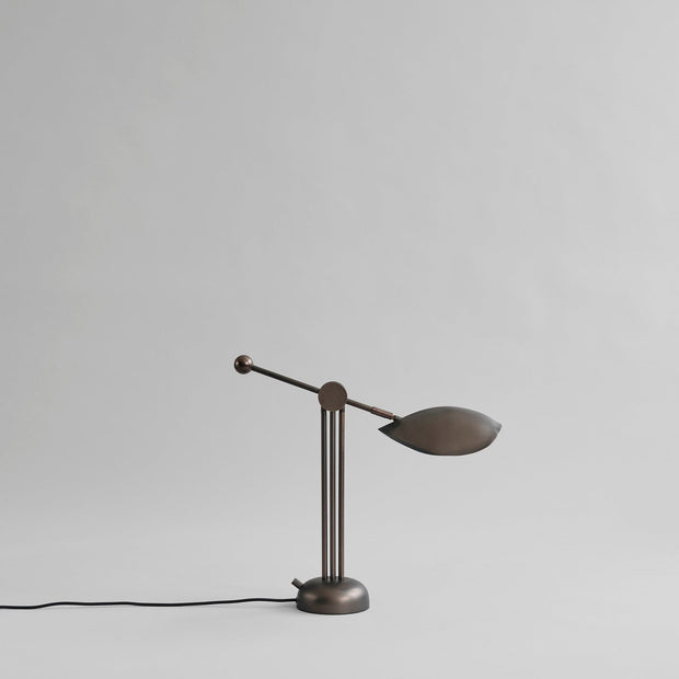 Stingray Table Lamp - Bronze
