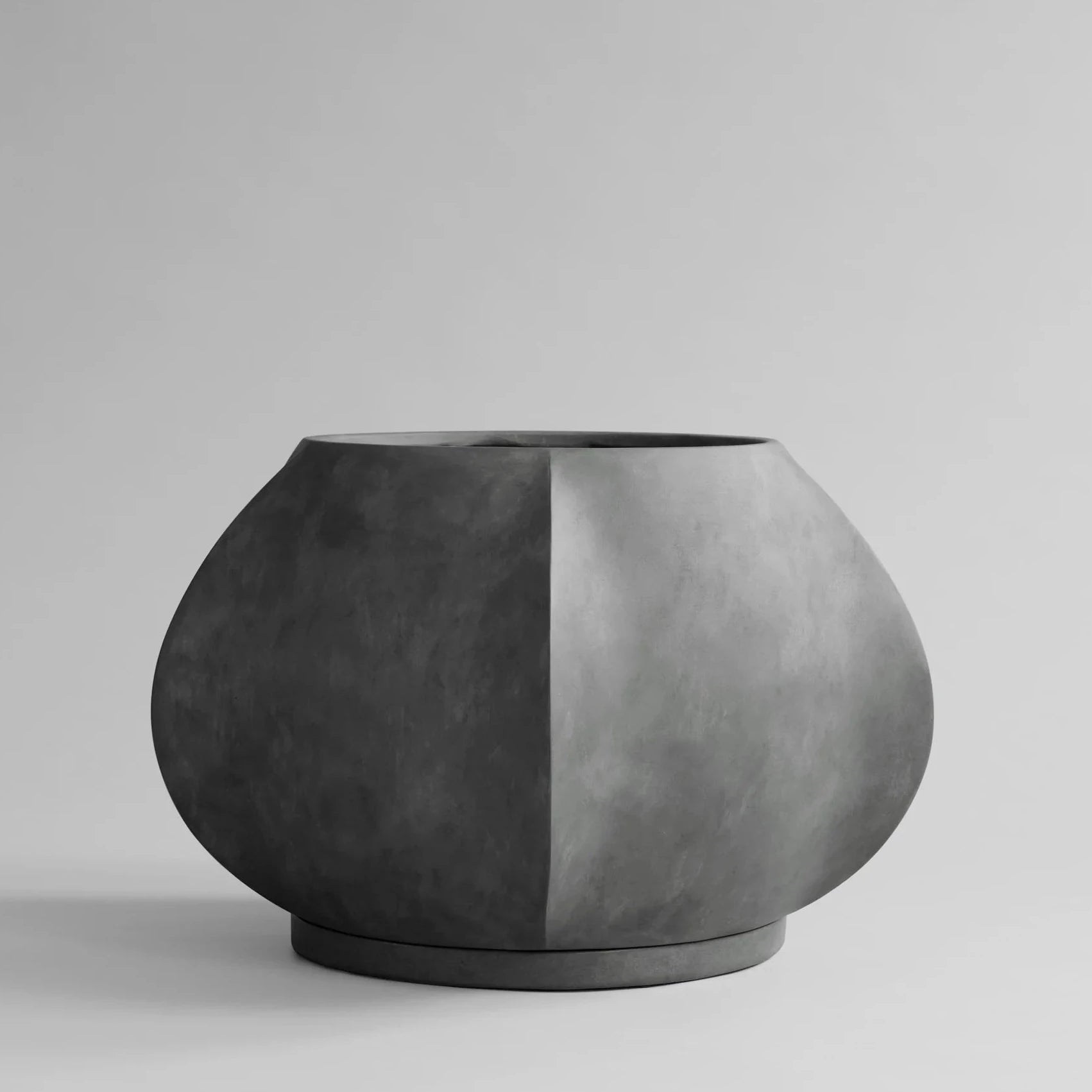Forom Arket Plant Pot