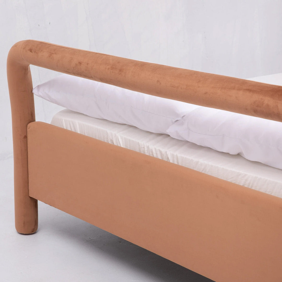Temi Bed