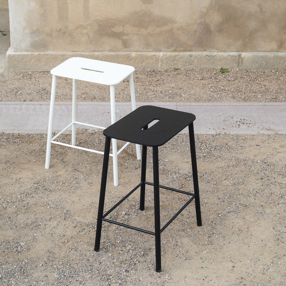 Adam Stool Mono | Black