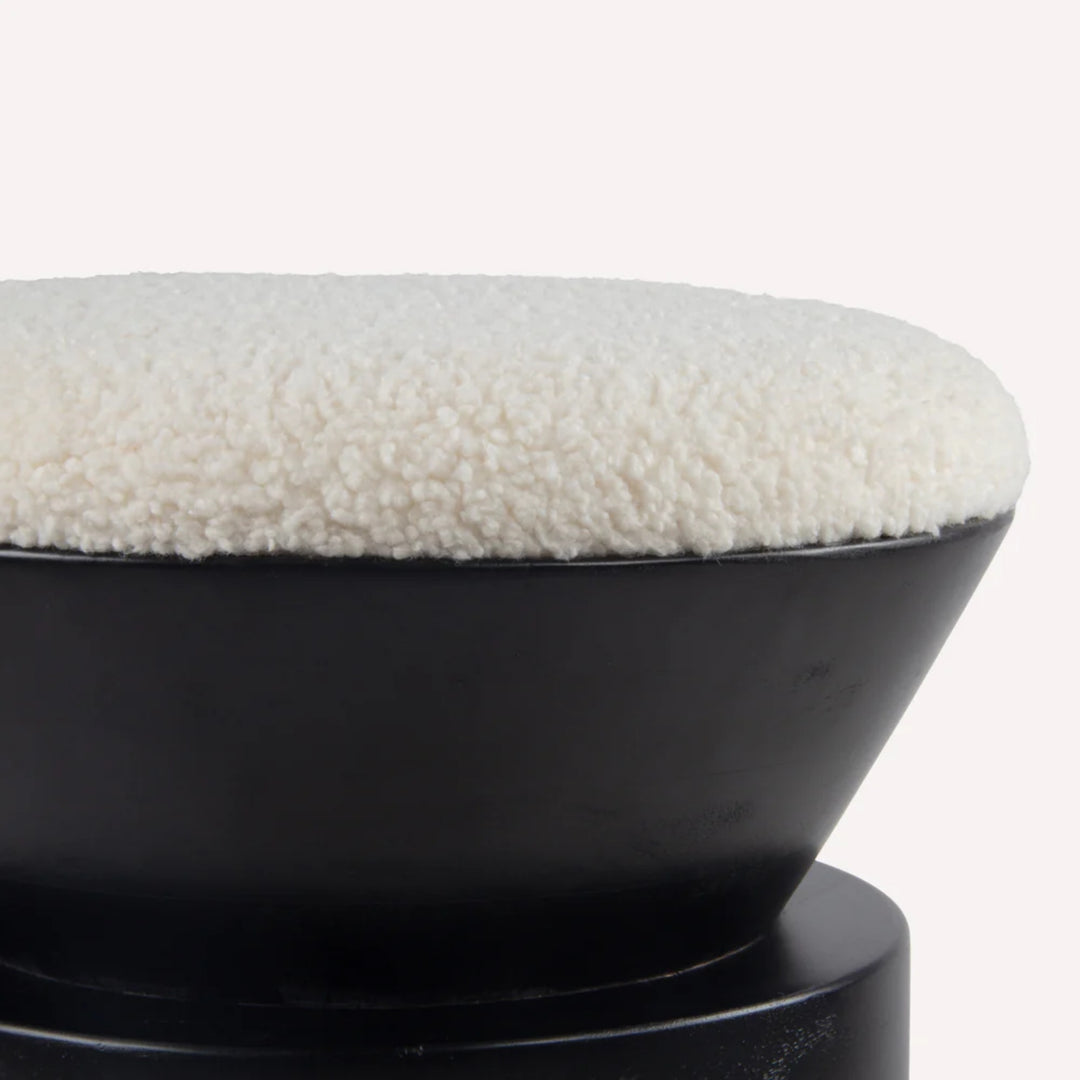 Analia Ottoman