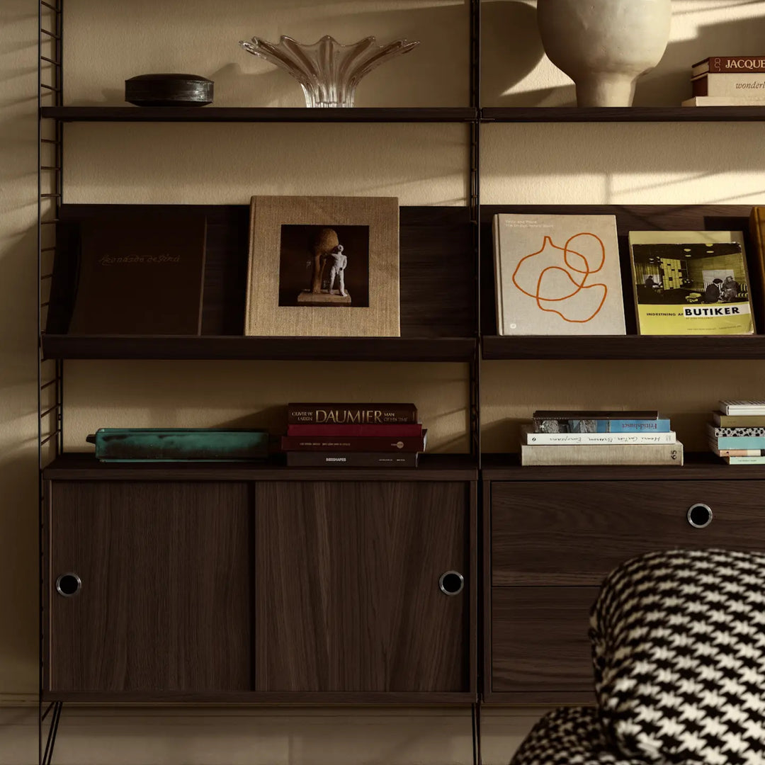 Cabinet with sliding door