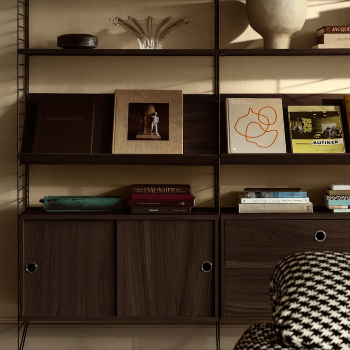 Cabinet with sliding door