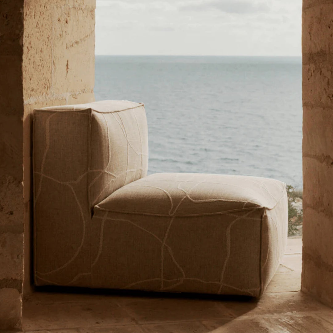 Catena Sofa Center S100