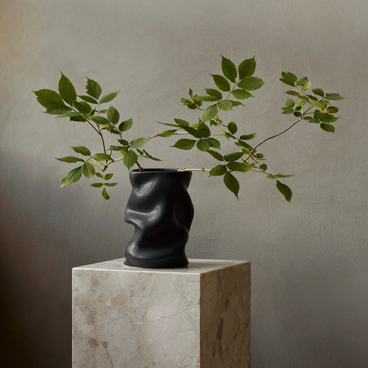 Collapse Vase