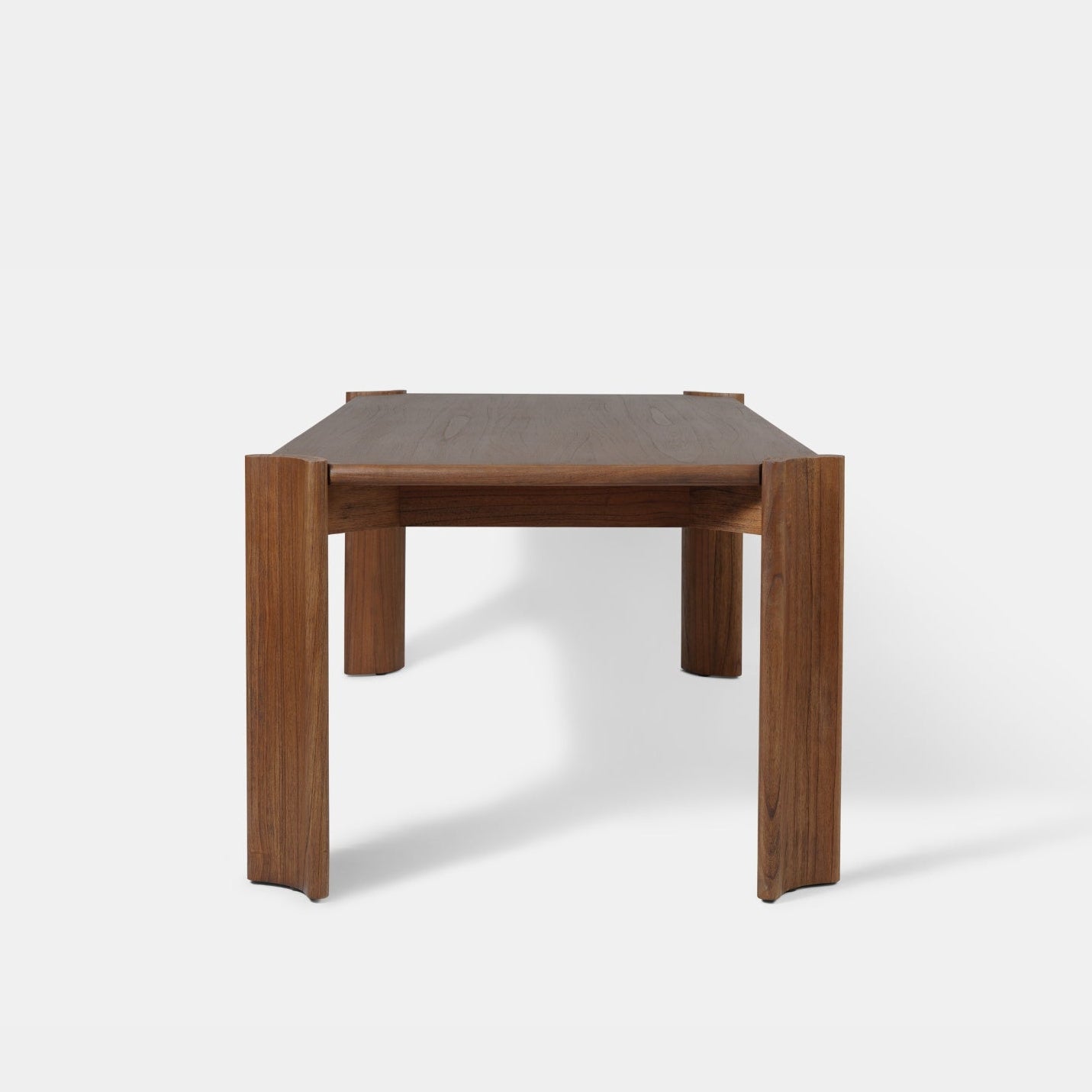 Emmie Dining Table | Forom