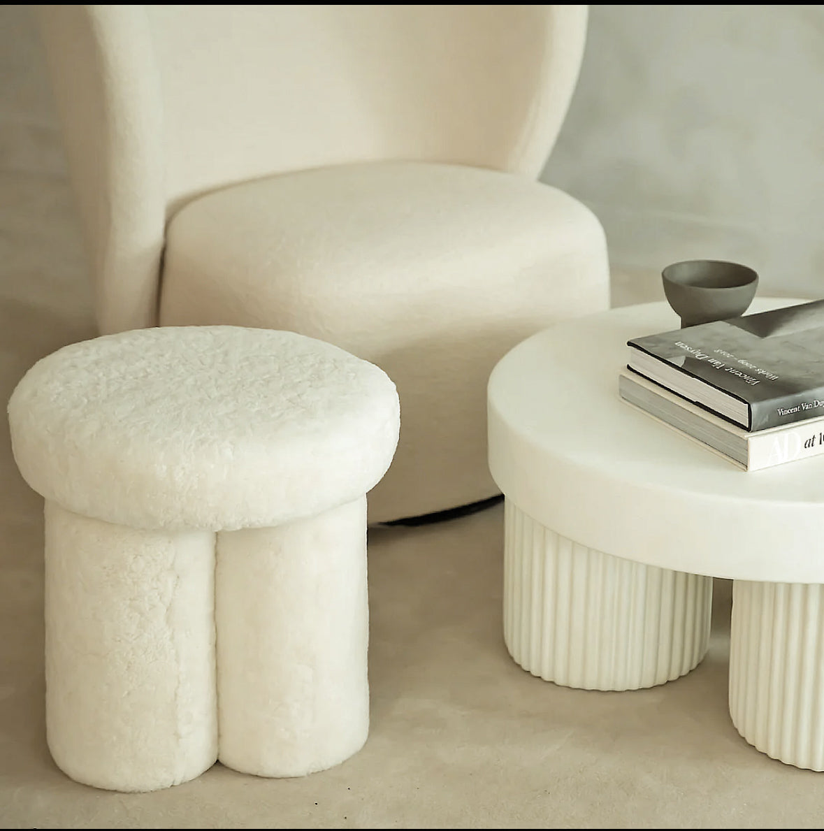 Big Foot Stool - Sheep Skin | Forom