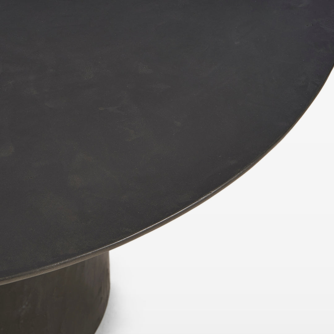 Callie 120 Round Dining Table