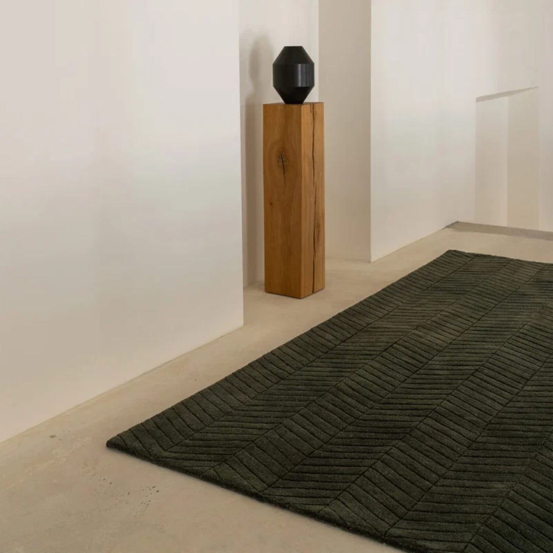 Forest Green Vein Surface Rug