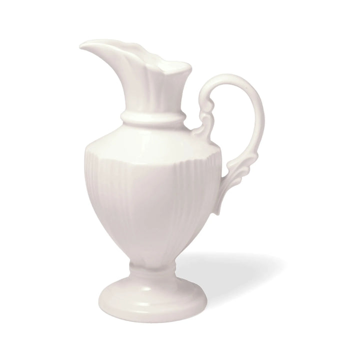 Gracieux Pitcher