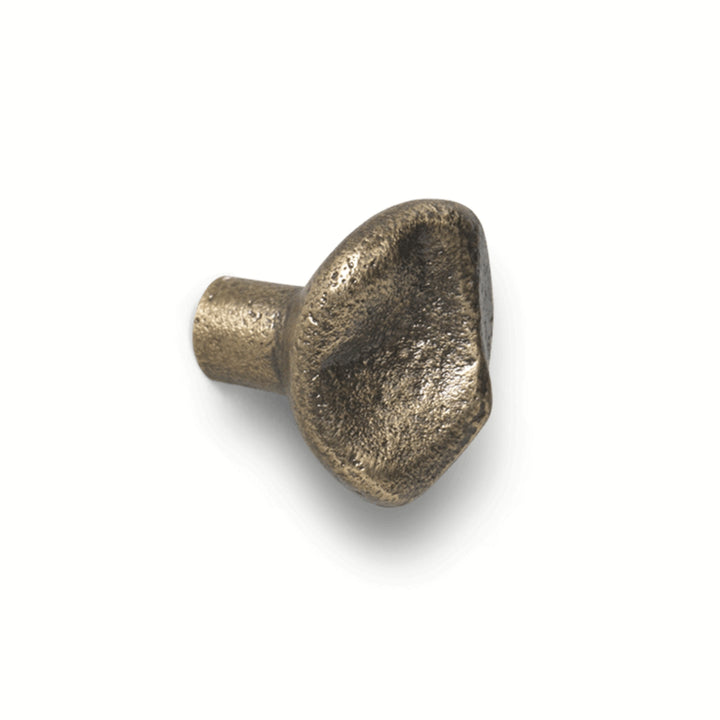 Gravel Hook - Antique Brass