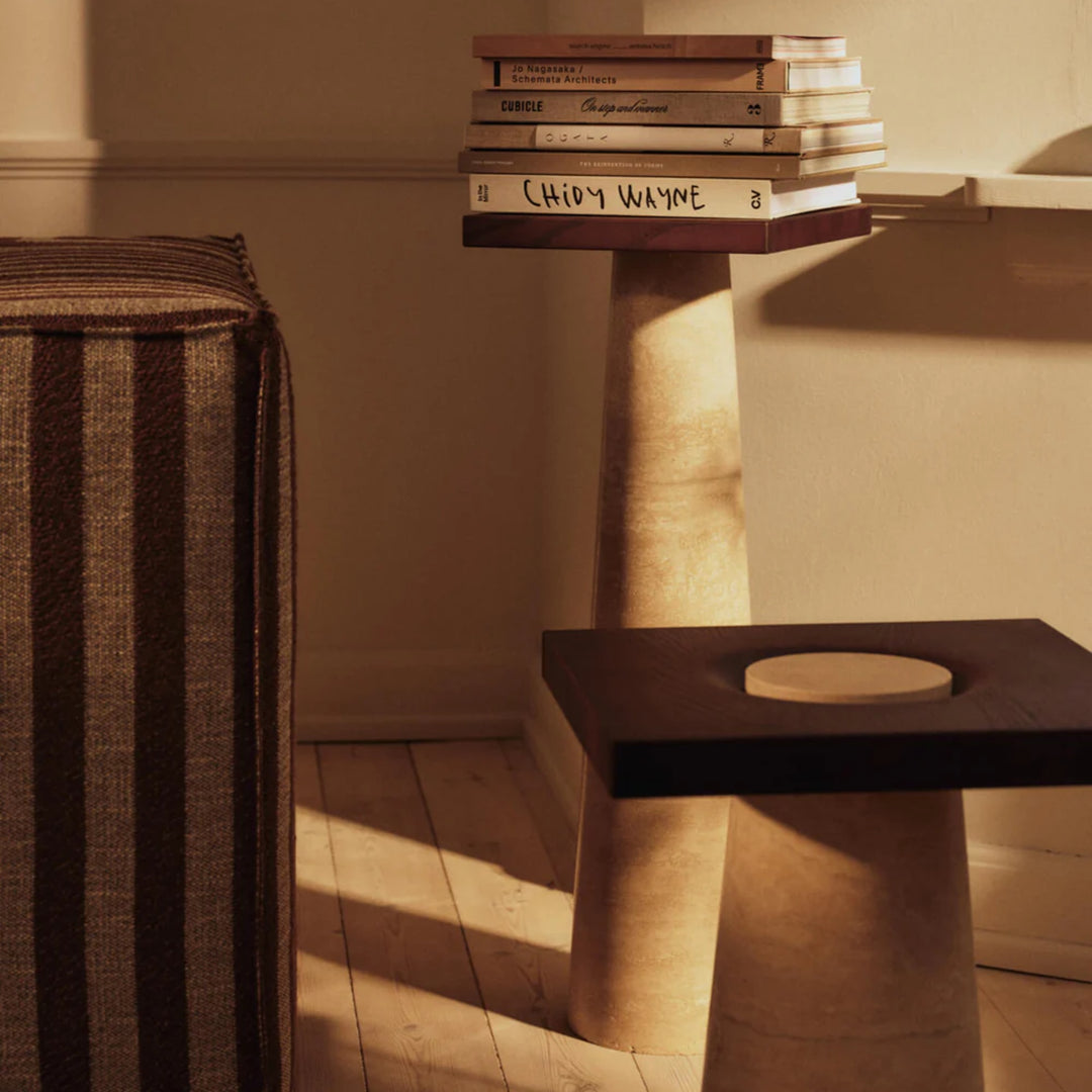 Grova Pedestal
