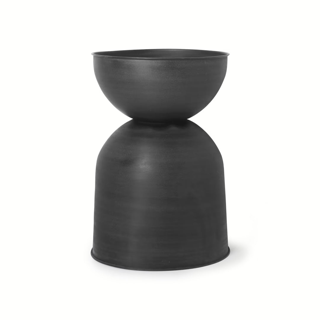 Hourglass Pot