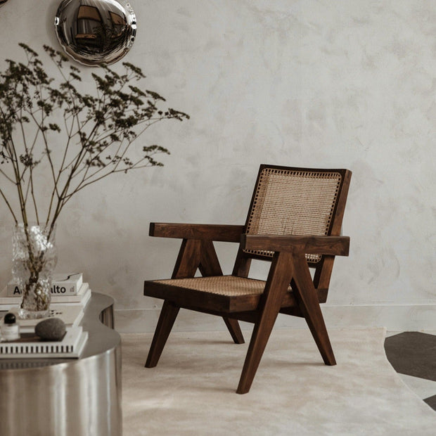 Jeanneret Easy Lounge Chair - Natural - Floor Model - Grade B