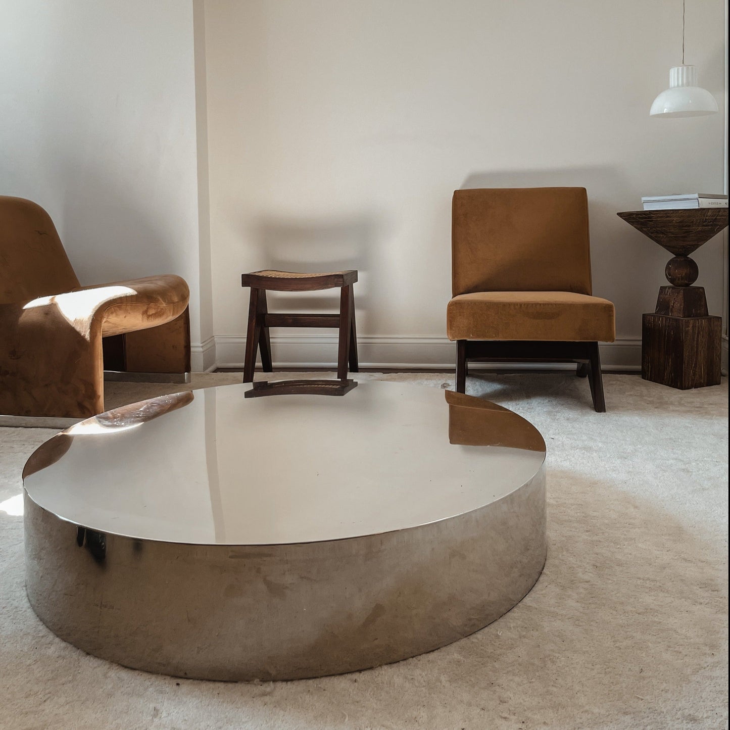 Round Stainless Steel Mirrored Coffee Table
