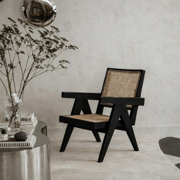 Jeanneret-Easy-Chair-Black-