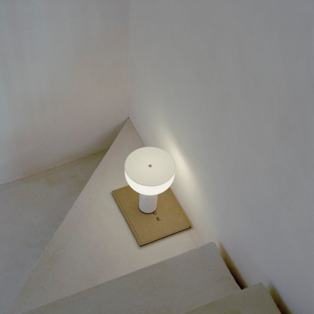 Kizu Portable Table Lamp