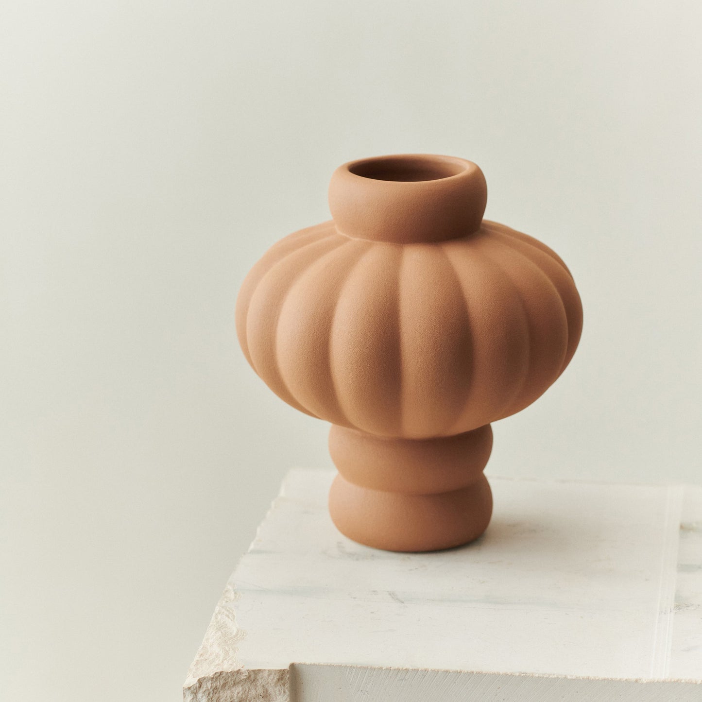 Balloon Vase 02 - Ceramic