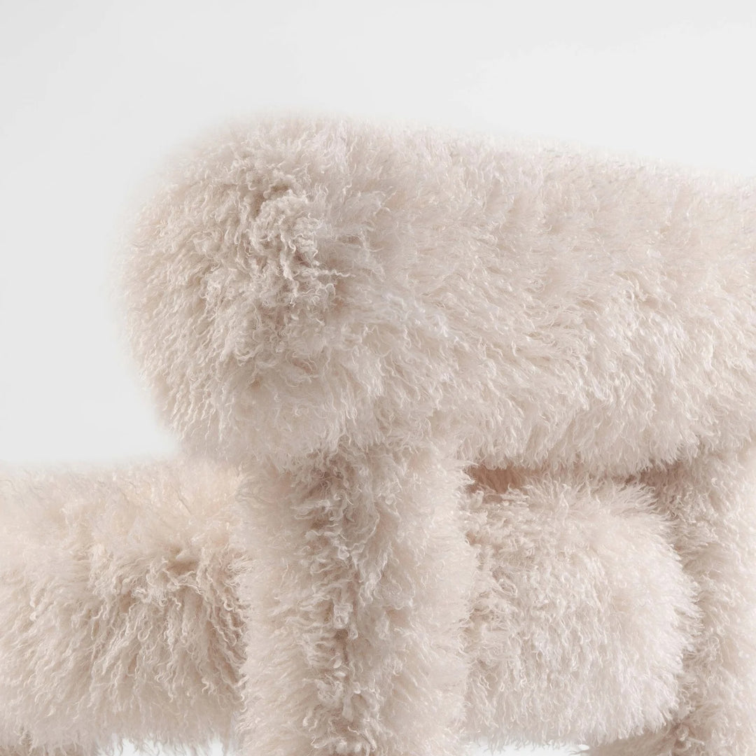 Low Chair Gropius CS1 Fluffy Edition