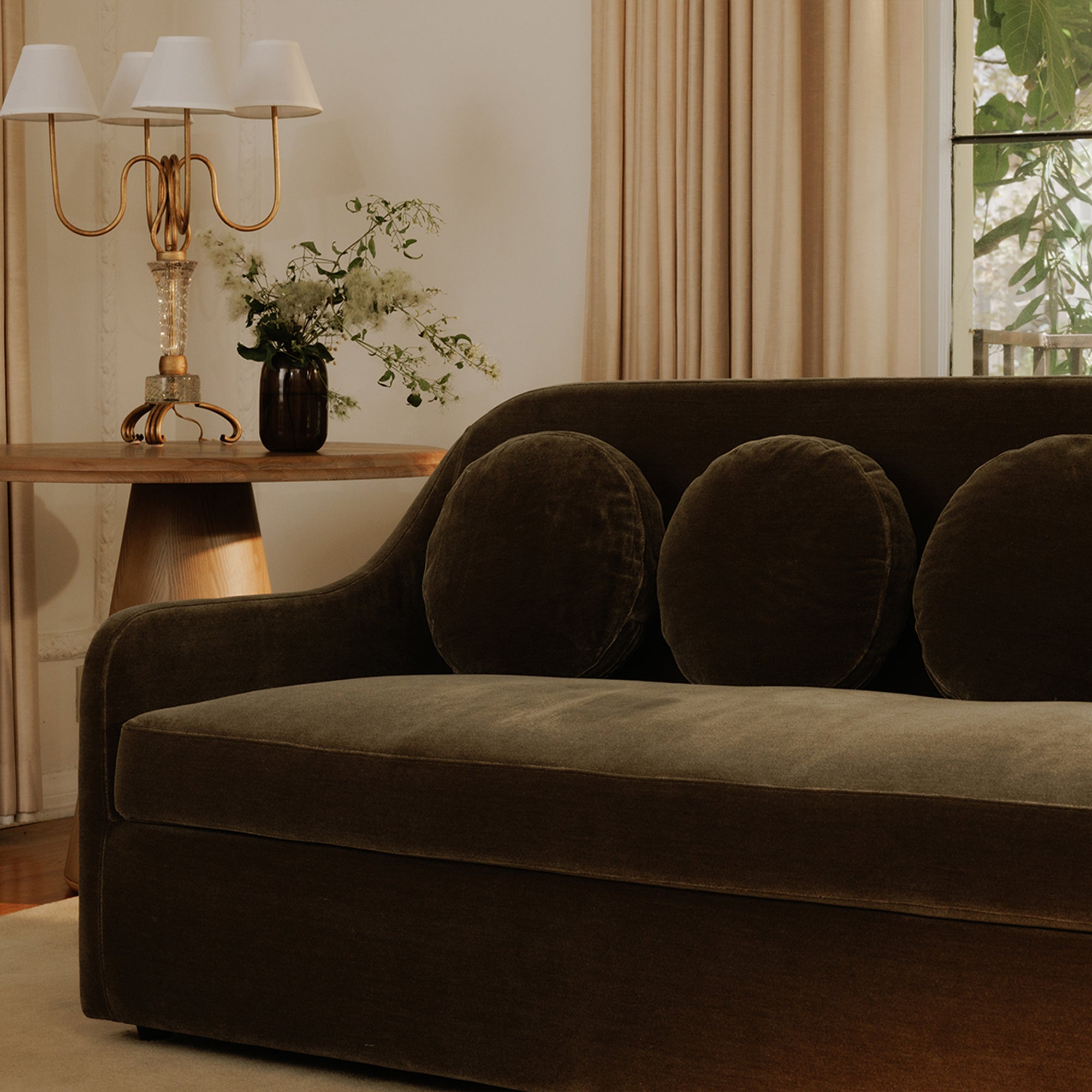 Lucy Sofa | Forom