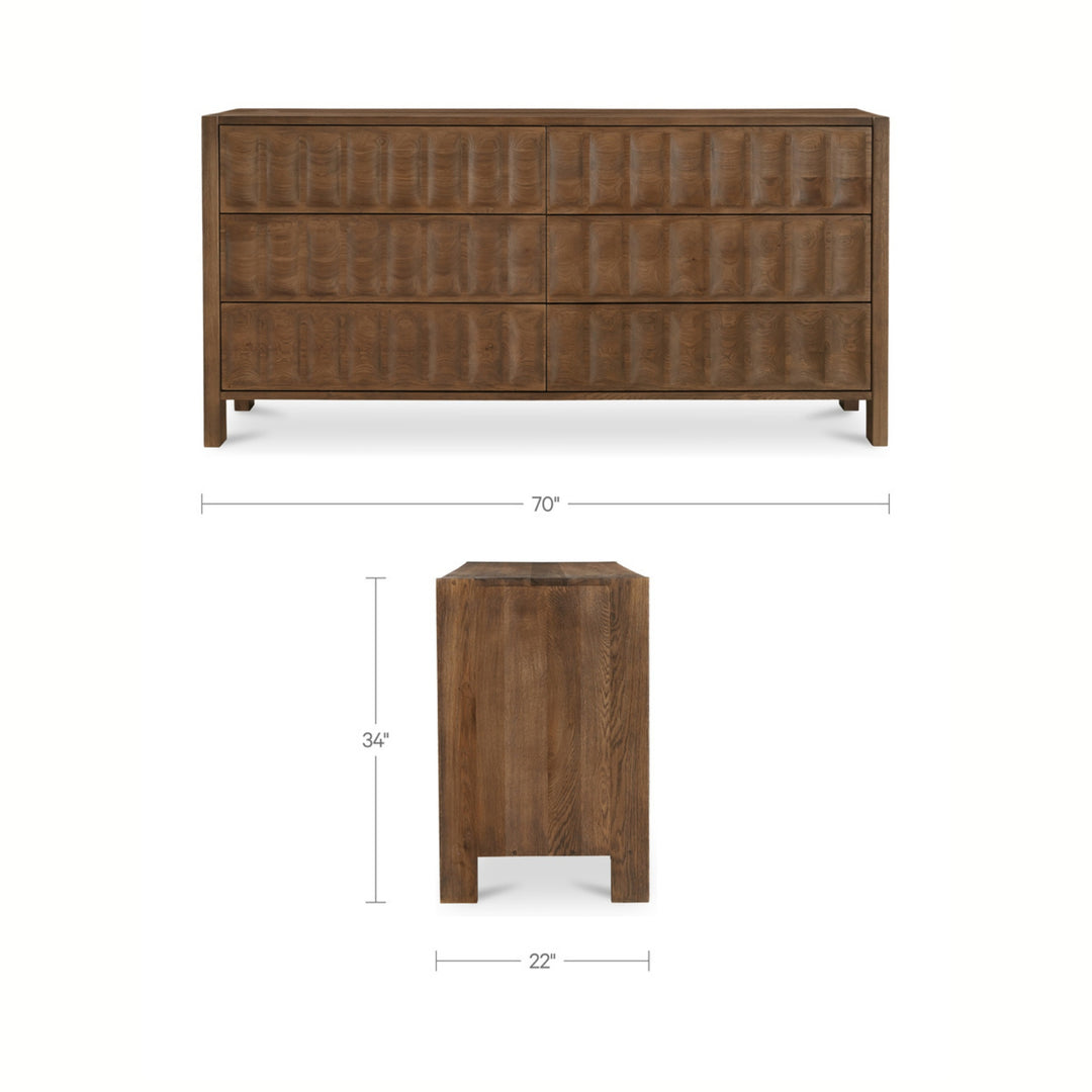 Lyra Dresser