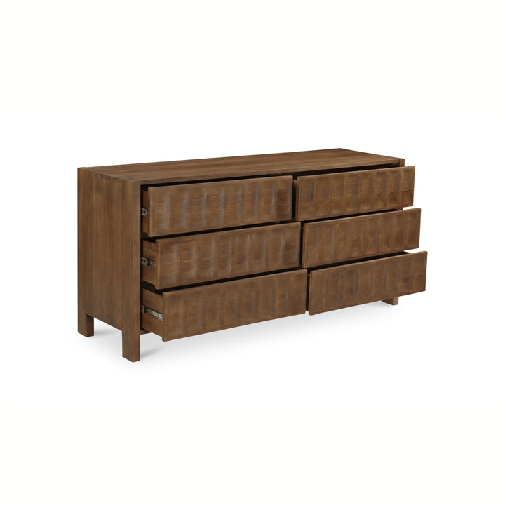 Lyra Dresser