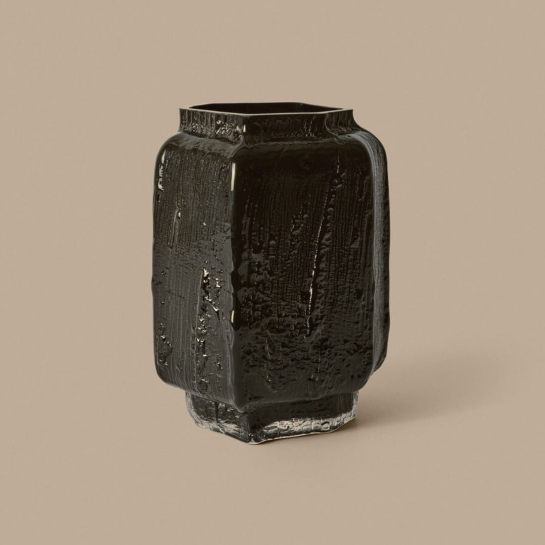 Mokuri Vase