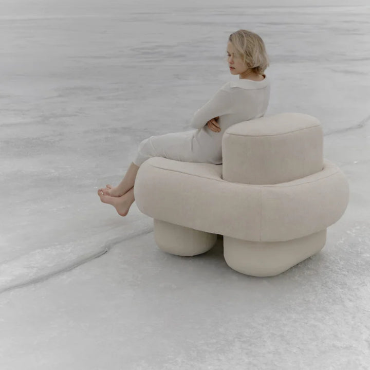 Movchun Armchair