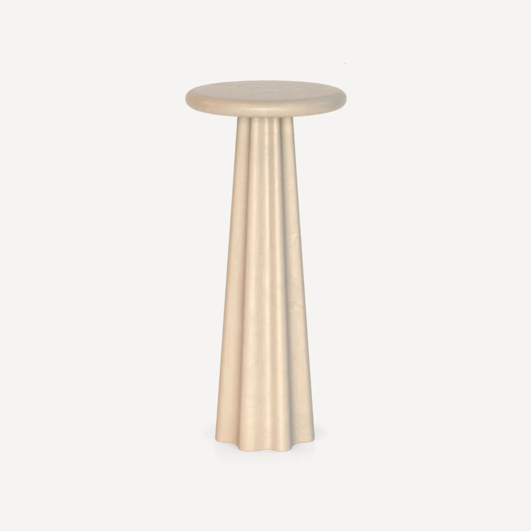 Nia Pedestal
