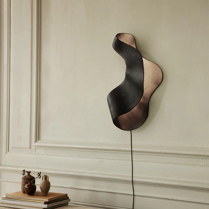 Oyster Wall Lamp - Black