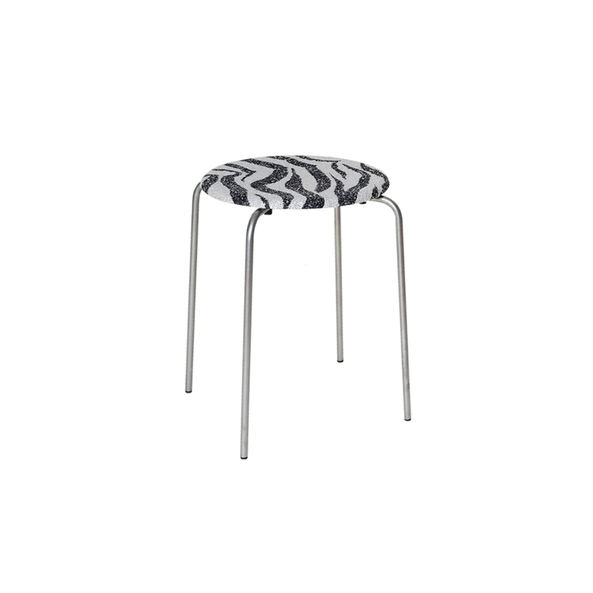Petit Rond Stool - Thumbnail 3