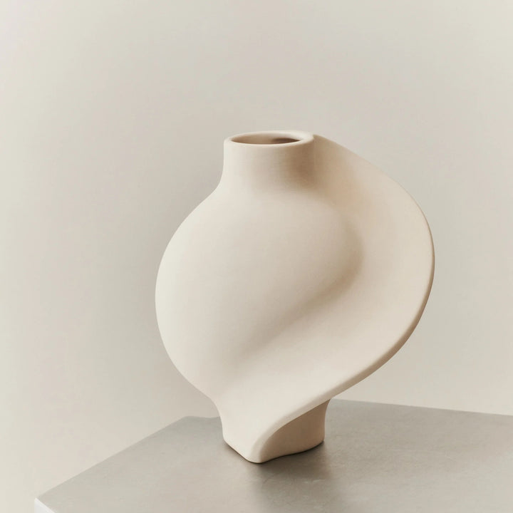 Pirout Vase 01 - Ceramic