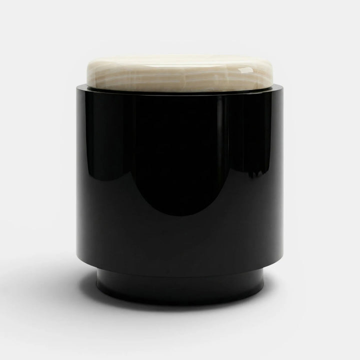 Pompon Black And Ivory Onyx