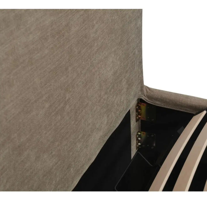quinn-taupe