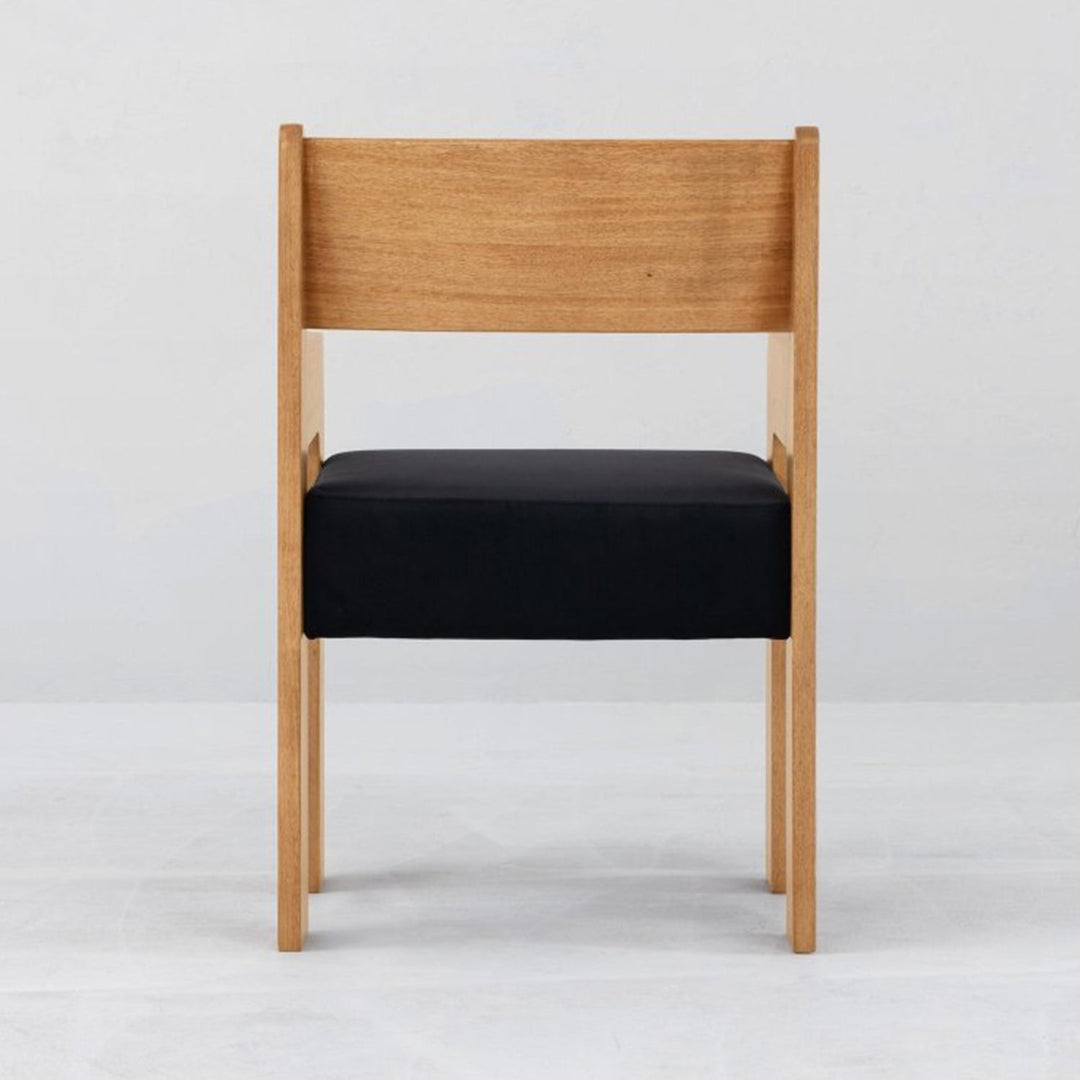 Reka Armchair