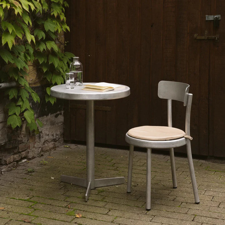 Tasca Table