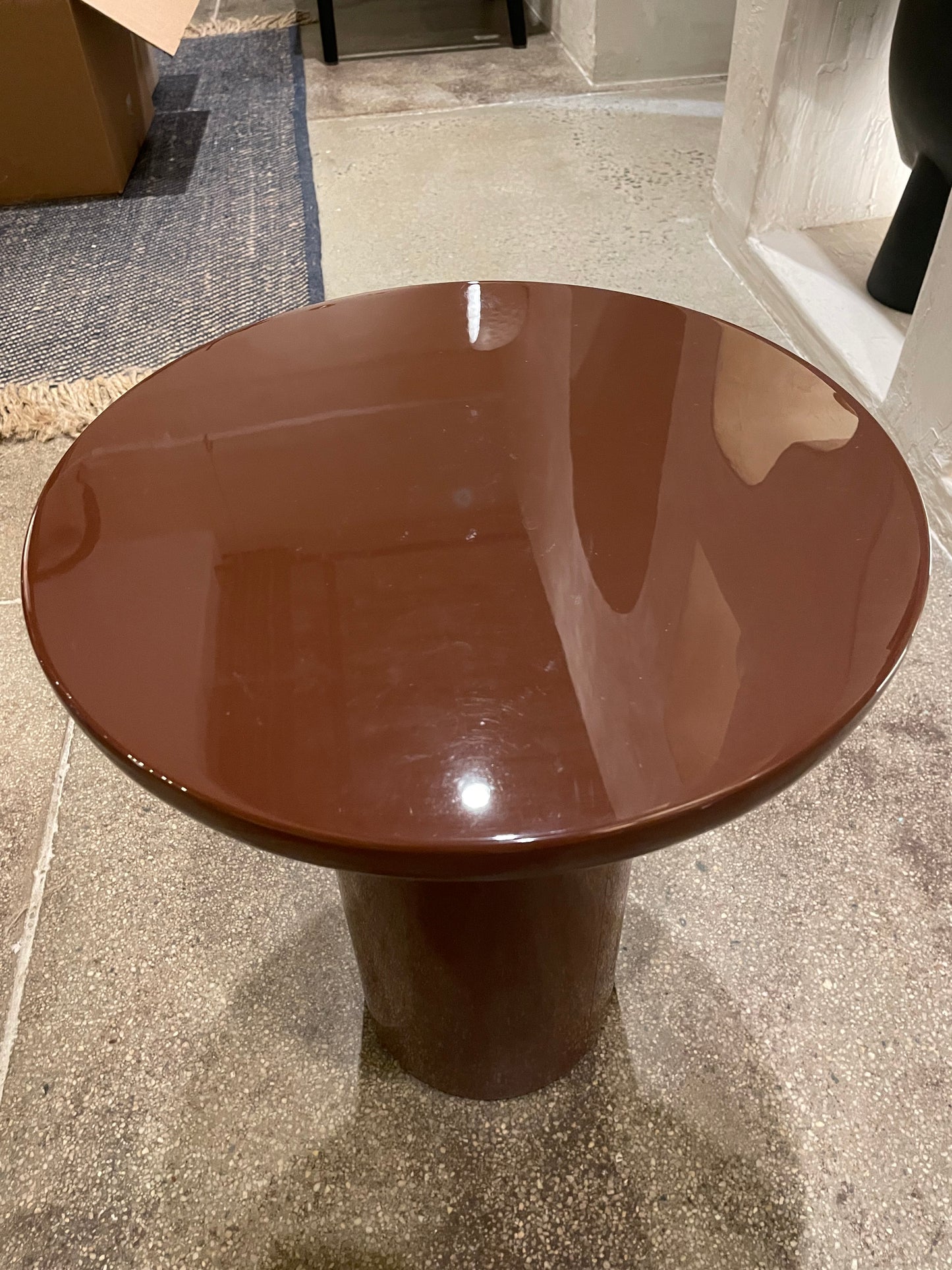 Lacquered Side Table Mob - Floor Model - Grade D