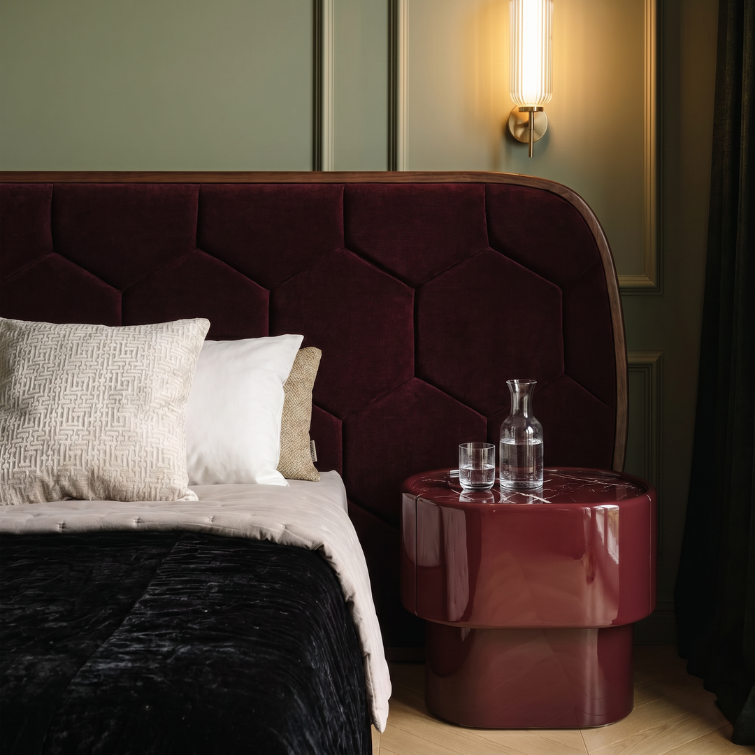 Maris End Table - Dark Red / Rosso Lepanto