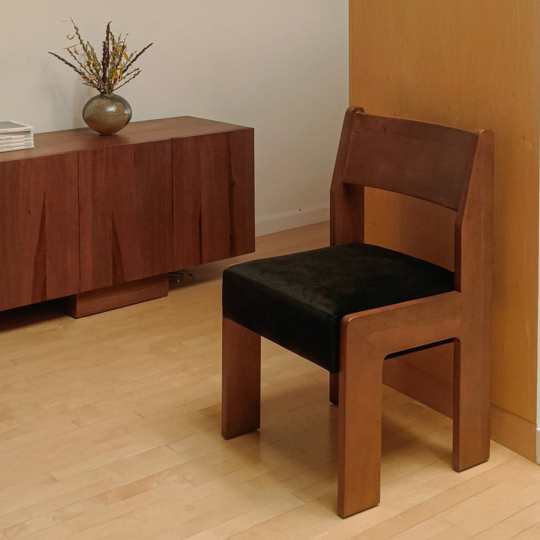 Reka Side Chair