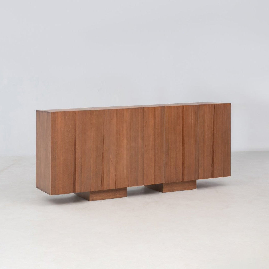 Wolo Sideboard