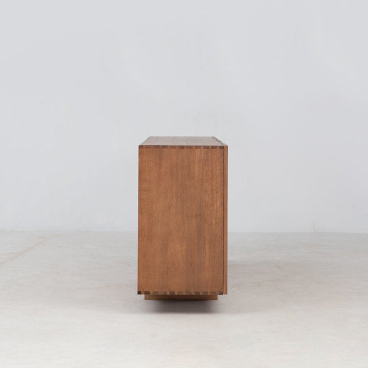 Wolo Sideboard