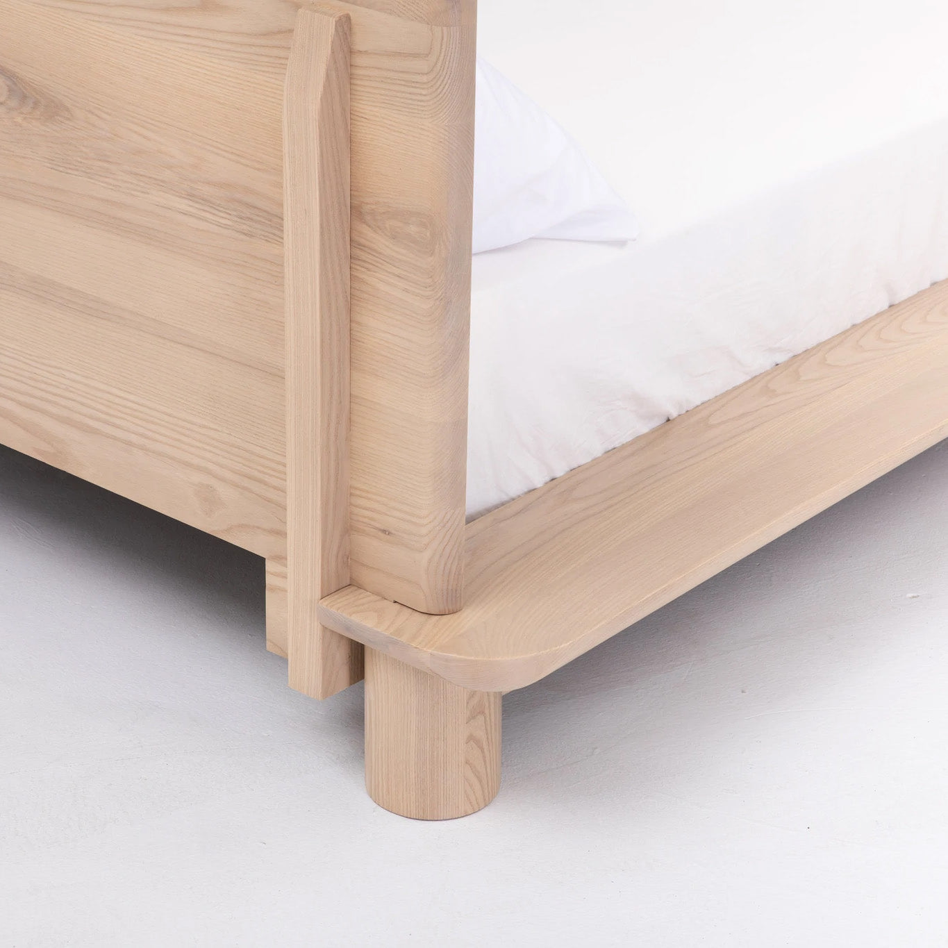 Kiral Bed – Forom Kiral Bed – Forom