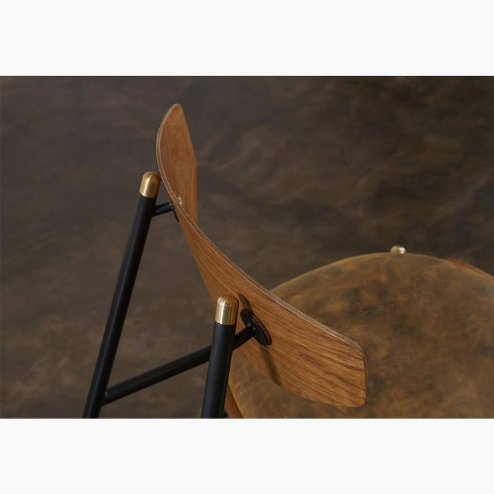 Kink Dining Chair in Various Colors and Finishes