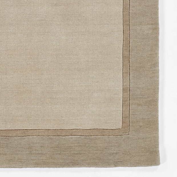 Bec-1 Taupe Area Rug