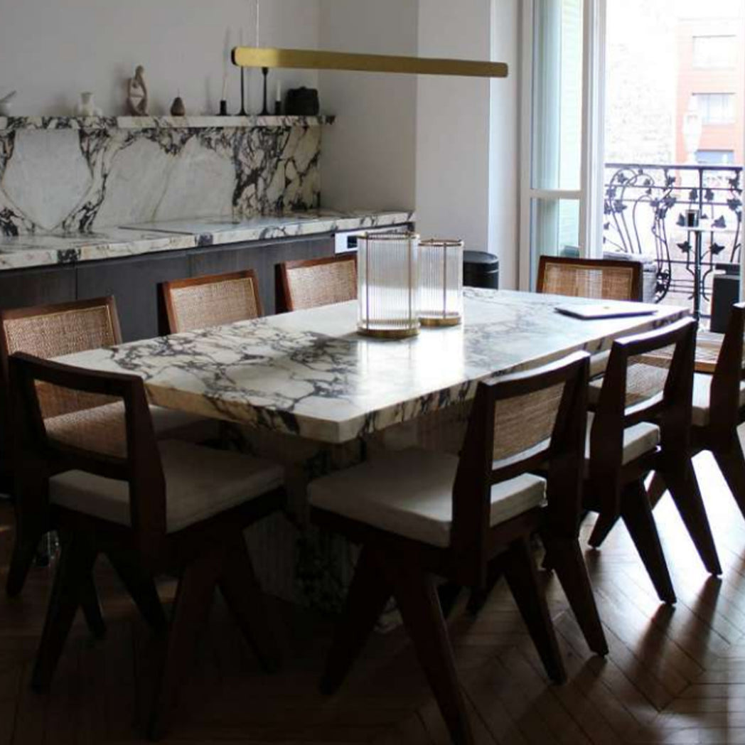Aura Dining Table In Calacatta Viola Marble