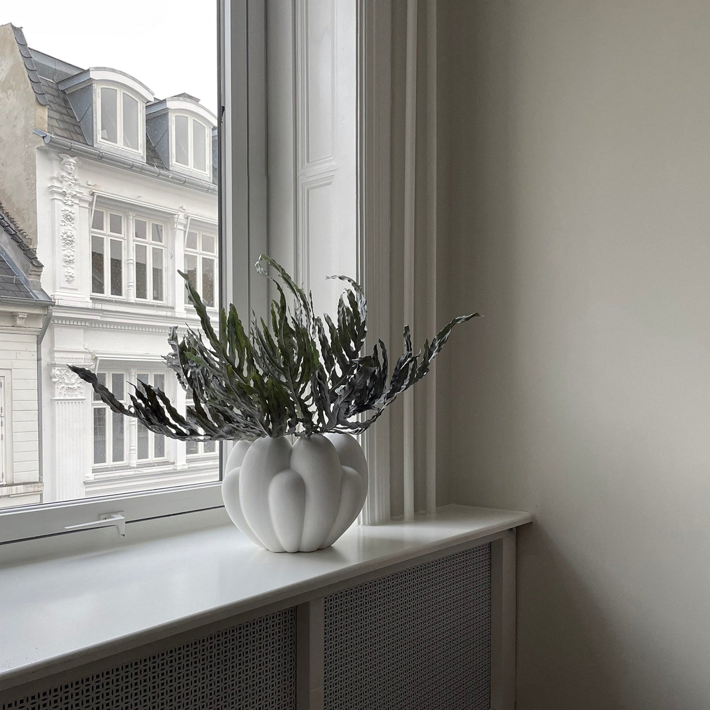 Bloom Vase, Mini - Dark Grey