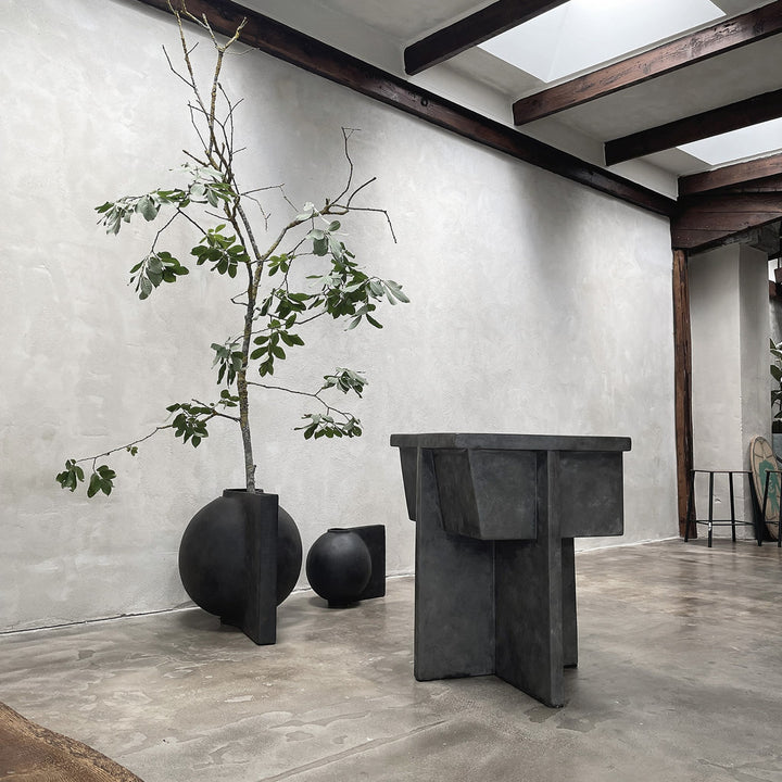 Offset Vase - Big - Coffee